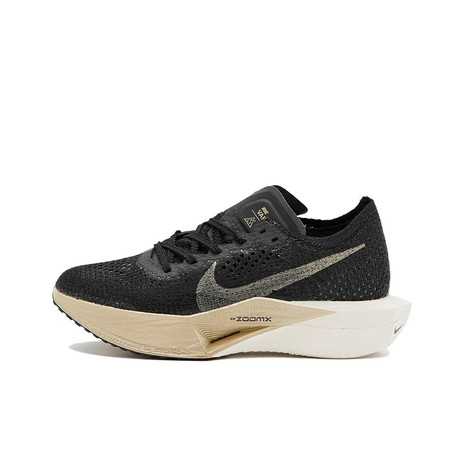 Nike ZoomX Vaporfly 3 Black Metallic Gold Grain DV4129-001
Nike ZoomX Vaporfly 3 Black Metallic Gold Grain DV4129-001