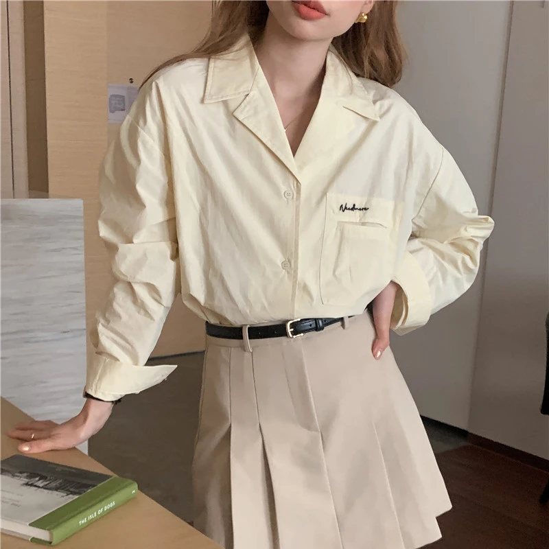 Vintage Embroidered Shirt Women Loose Long-sleeved Notched Collar Solid Color Korean Style Office Lady Casual Daily Female Shirt
Vintage Embroidered Shirt Women Loose Long-sleeved Notched Collar Solid Color Korean Style Office Lady Casual Daily Female Shirt