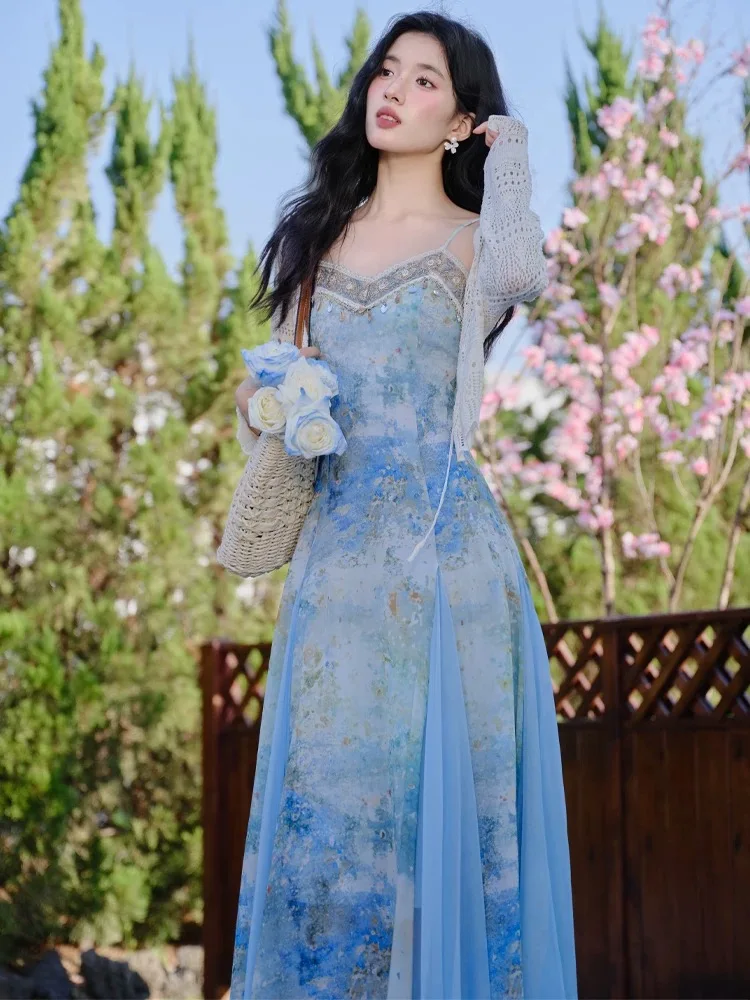 Retro French Tie Dye Blue Print Sequined Chiffon Halter Pleated Dersses For Women's Slim Fairy Beach Holiday A-line Skirt Summer
Retro French Tie Dye Blue Print Sequined Chiffon Halter Pleated Dersses For Women's Slim Fairy Beach Holiday A-line Skirt Summer