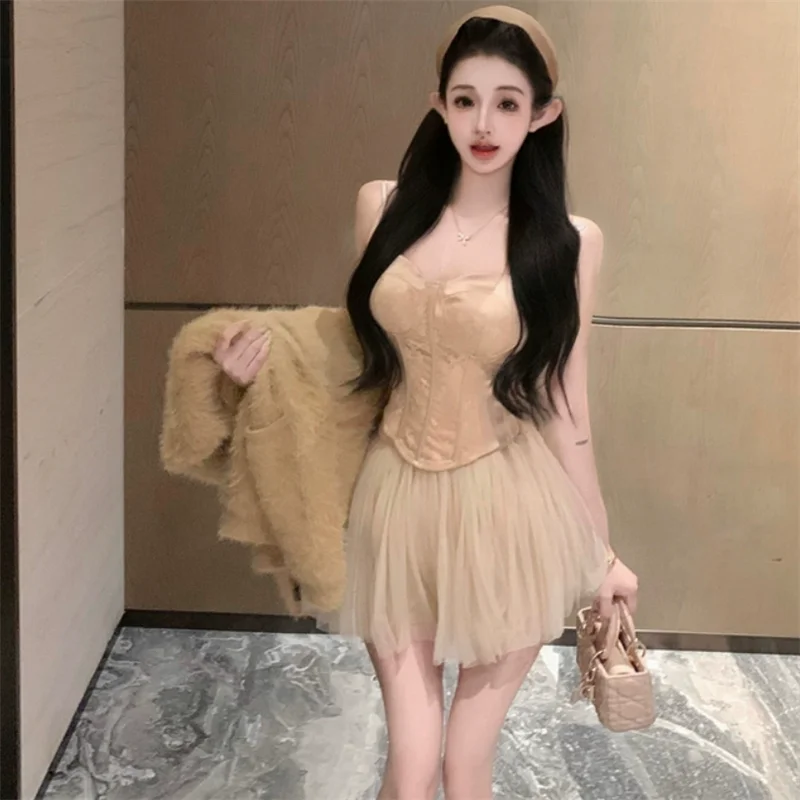 Sexy Women Two Pieces Sets Celebrity Fashion 2pc Lace Corset Camis Vest Tank&Mini Mesh Skirt Suits Chic Birthday Party Outfits
Sexy Women Two Pieces Sets Celebrity Fashion 2pc Lace Corset Camis Vest Tank&Mini Mesh Skirt Suits Chic Birthday Party Outfits