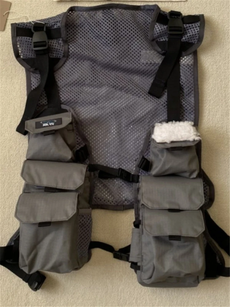 Outdoor Tactical Fishing Vest Multifunctional American Style Large Pocket Design, Fly Fishing, Casual Fashionable Fishing
Outdoor Tactical Fishing Vest Multifunctional American Style Large Pocket Design, Fly Fishing, Casual Fashionable Fishing