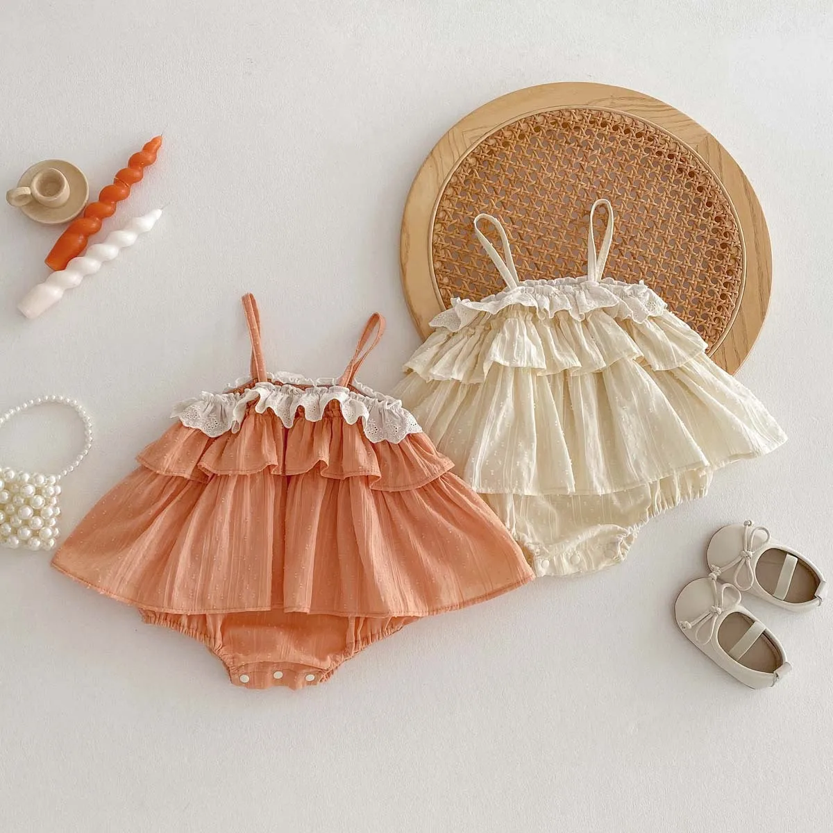 New Baby 2025 Summer Camisole Jumpsuit Sweet Fungus Edge and Lace Collar Stylish Dress for Baby Girls
New Baby 2025 Summer Camisole Jumpsuit Sweet Fungus Edge and Lace Collar Stylish Dress for Baby Girls