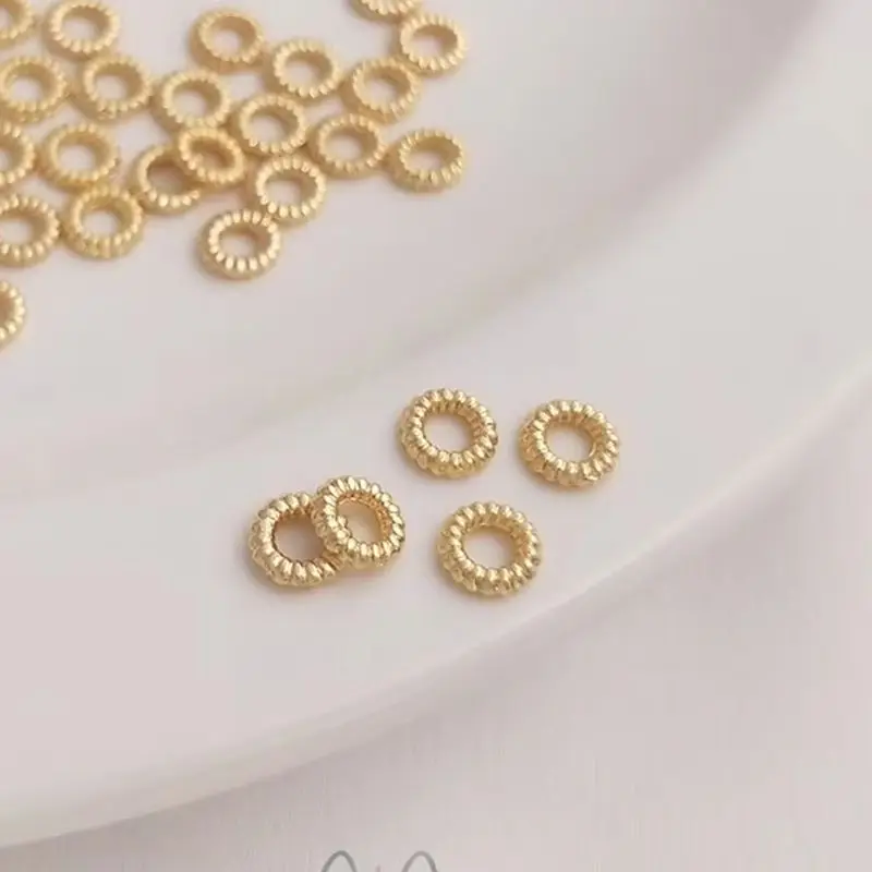 14K plated gold Color Twist closed ring accessories 4.5mm manual link ring DIY bracelet head jewelry bead ring
14K plated gold Color Twist closed ring accessories 4.5mm manual link ring DIY bracelet head jewelry bead ring