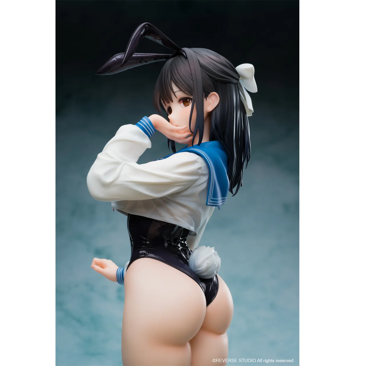 Spot Reverse Studio Sailor Suit Bunny 1/6 Scale Figure
Spot Reverse Studio Sailor Suit Bunny 1/6 Scale Figure