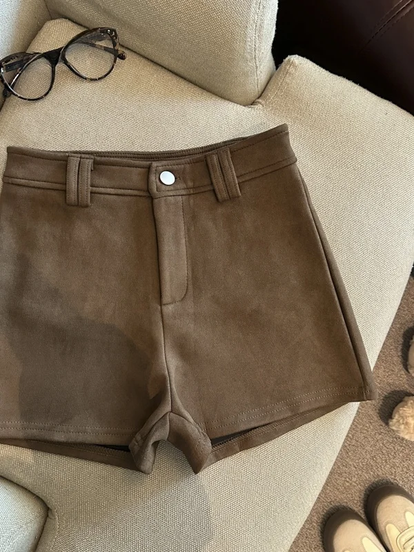 Retro Suede Casual Shorts Women's Autumn Winter High Waist Slimming Hot Pants Sexy Girl Versatile Bodycon Zipper Straight Leg
Retro Suede Casual Shorts Women's Autumn Winter High Waist Slimming Hot Pants Sexy Girl Versatile Bodycon Zipper Straight Leg