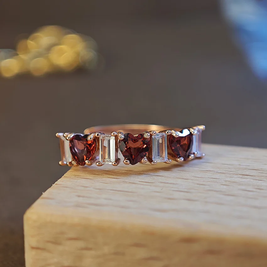 4mm Heart Rings Rose Gold Ring Garnet Rings 925 Silver Jewelry Emerald Cut White Zircon Engagement Rings
4mm Heart Rings Rose Gold Ring Garnet Rings 925 Silver Jewelry Emerald Cut White Zircon Engagement Rings