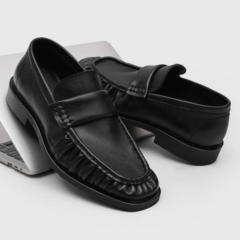 Men Pleated Leather Loafers Slip Square Toe Dress Shoes Soft Cow Leather Casual Business Moccasins Low Heel Formal Walking Shoes
Men Pleated Leather Loafers Slip Square Toe Dress Shoes Soft Cow Leather Casual Business Moccasins Low Heel Formal Walking Shoes