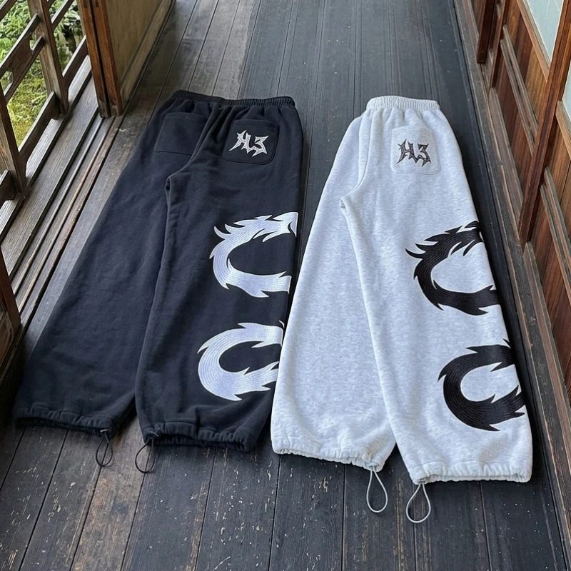 Y2K Streetwear Baggy Sweatpants Men Hip Hop Oversized Joggers Gothic Dragon Graphic Print Loose Trousers Casual Unisex Pants
Y2K Streetwear Baggy Sweatpants Men Hip Hop Oversized Joggers Gothic Dragon Graphic Print Loose Trousers Casual Unisex Pants