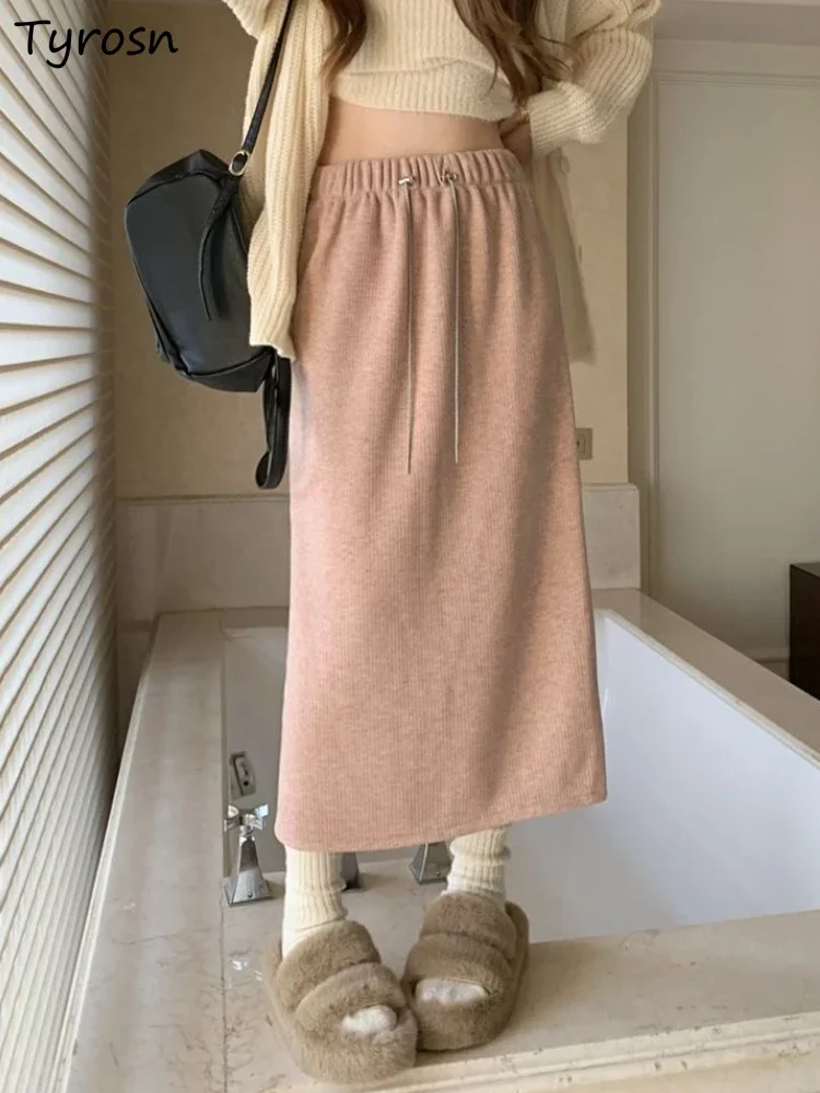 Юбки женские свободные простые повседневные утепленные зимние ретро классические миди Faldas корейский стиль женские универсальные стильные элегантные для отдыха
Юбки женские свободные простые повседневные утепленные зимние ретро классические миди Faldas корейский стиль женские универсальные стильные элегантные для отдыха