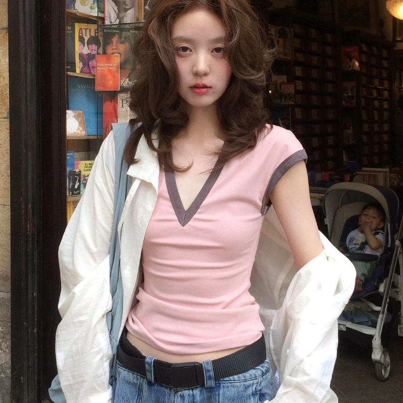 Deeptown Korean Style Pink T-shirts Women Elegant Sweet V Neck Sexy Tees Vintage Office Slim Up Casual Short Sleeve T-Shirts
Deeptown Korean Style Pink T-shirts Women Elegant Sweet V Neck Sexy Tees Vintage Office Slim Up Casual Short Sleeve T-Shirts