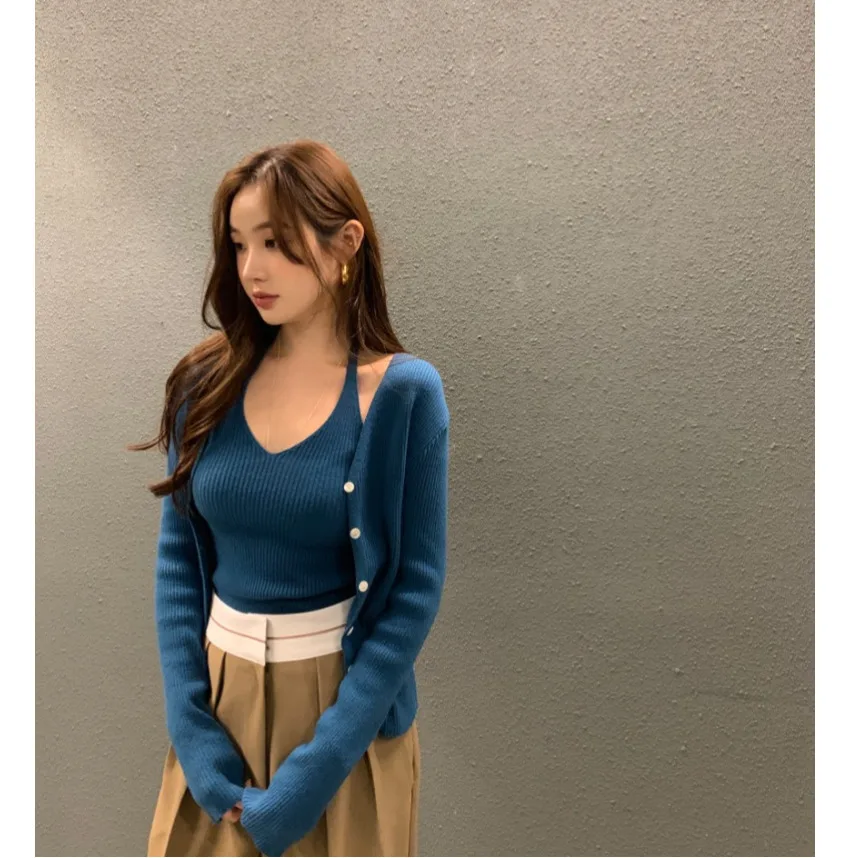 Ele Осенний винтажный вязаный жилет и свитер с V-образным вырезом, комплект из двух предметов, чистый цвет, китайское производство 
Ele Осенний винтажный вязаный жилет и свитер с V-образным вырезом, комплект из двух предметов, чистый цвет, китайское производство