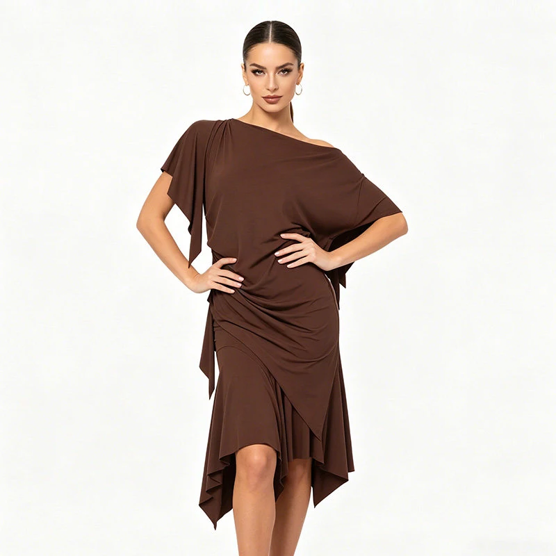 2026 Latin Dance Performance Costumes For Women Slanted Shoulder Tops Split Skirt Suit Chacha Salsa Dress Latin Clothes DQS23117
2026 Latin Dance Performance Costumes For Women Slanted Shoulder Tops Split Skirt Suit Chacha Salsa Dress Latin Clothes DQS23117