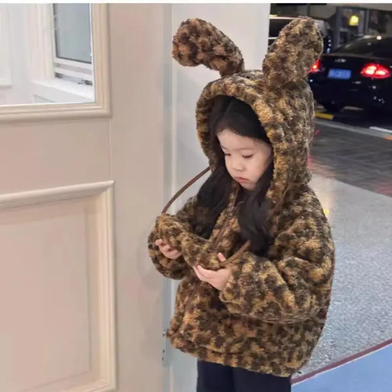 Autumn Winter Girls Thicken Hooded Coat Warmth Leopard Print Jacket Comfortable New Fashion Children Clothes 7 To 12 Years Old
Autumn Winter Girls Thicken Hooded Coat Warmth Leopard Print Jacket Comfortable New Fashion Children Clothes 7 To 12 Years Old