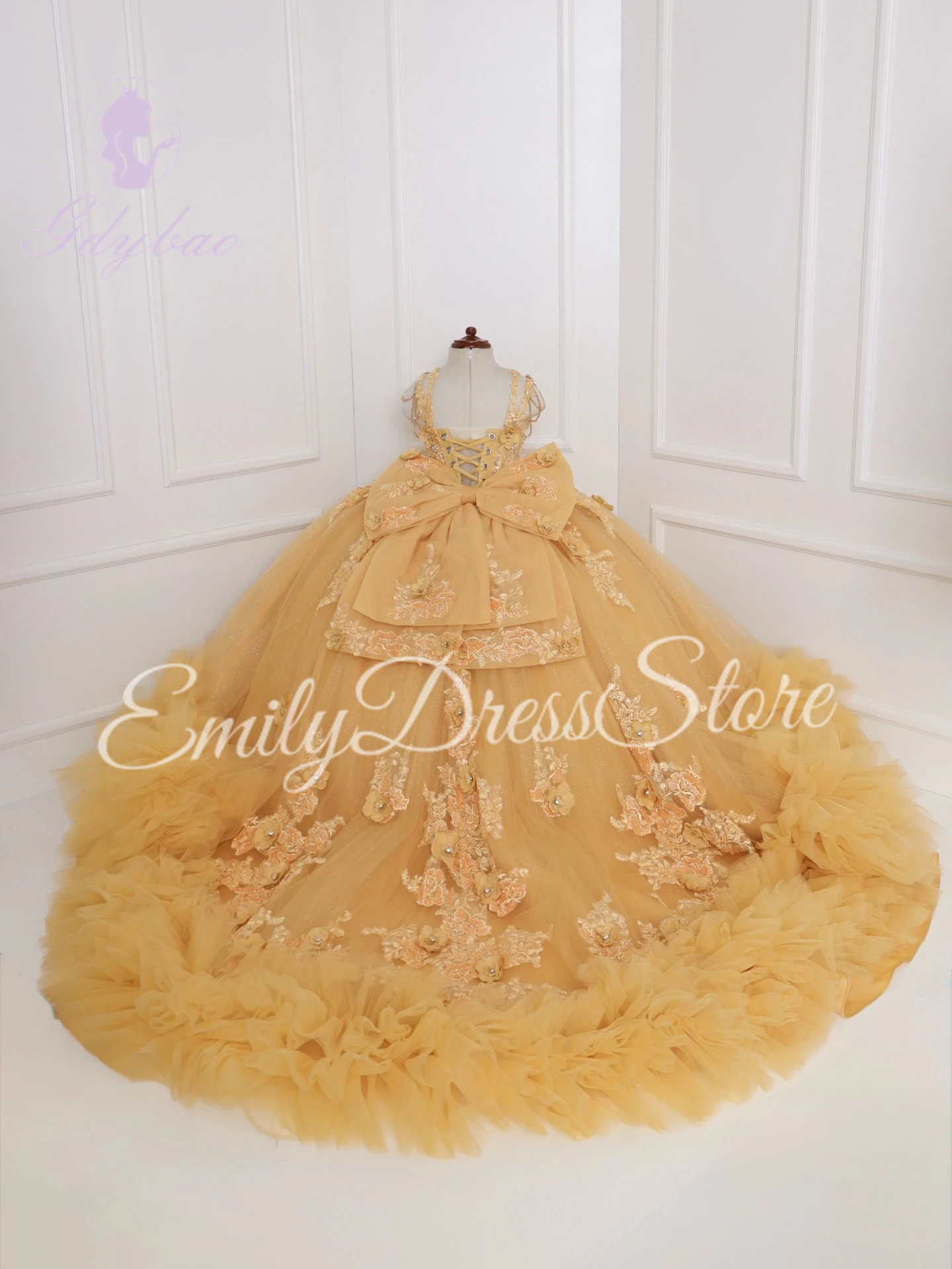 Customized Gold Flower Girl Dress for Wedding Sleeveless Lace Puffy Kids Birthday Party Bridesmaid First Communion Gown
Customized Gold Flower Girl Dress for Wedding Sleeveless Lace Puffy Kids Birthday Party Bridesmaid First Communion Gown