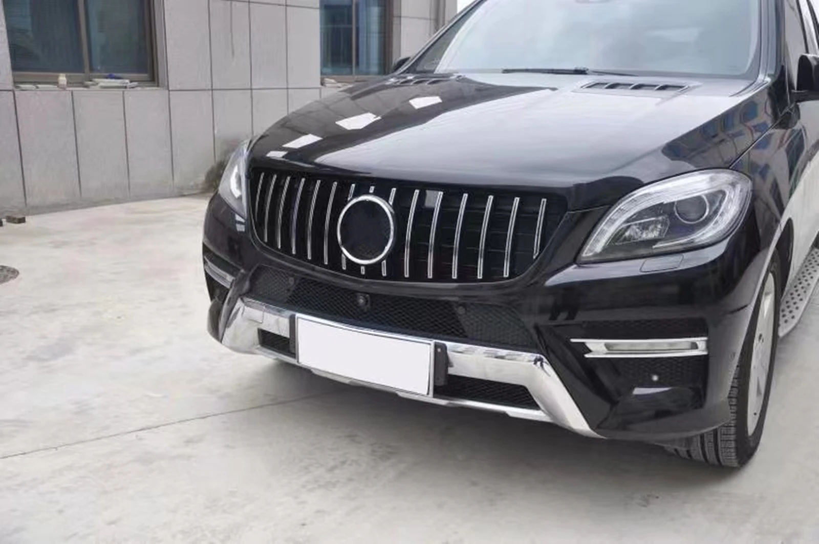 Grill Front Grille For Mercedes Benz W166 ML Class ML300 ML320 ML350 ML400 ML450 2012-2015 GT Style Upper Bumper Hood Mesh Grid
Grill Front Grille For Mercedes Benz W166 ML Class ML300 ML320 ML350 ML400 ML450 2012-2015 GT Style Upper Bumper Hood Mesh Grid