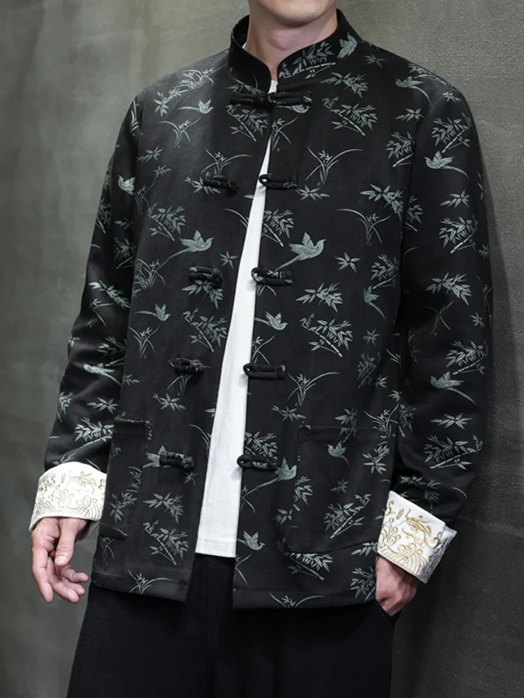 Новая китайская замшевая куртка для мужчин, весенне-осенняя, для среднего возраста, в стиле Ханьфу, новый китайский стиль, костюм Тан, ветровка
Новая китайская замшевая куртка для мужчин, весенне-осенняя, для среднего возраста, в стиле Ханьфу, новый китайский стиль, костюм Тан, ветровка