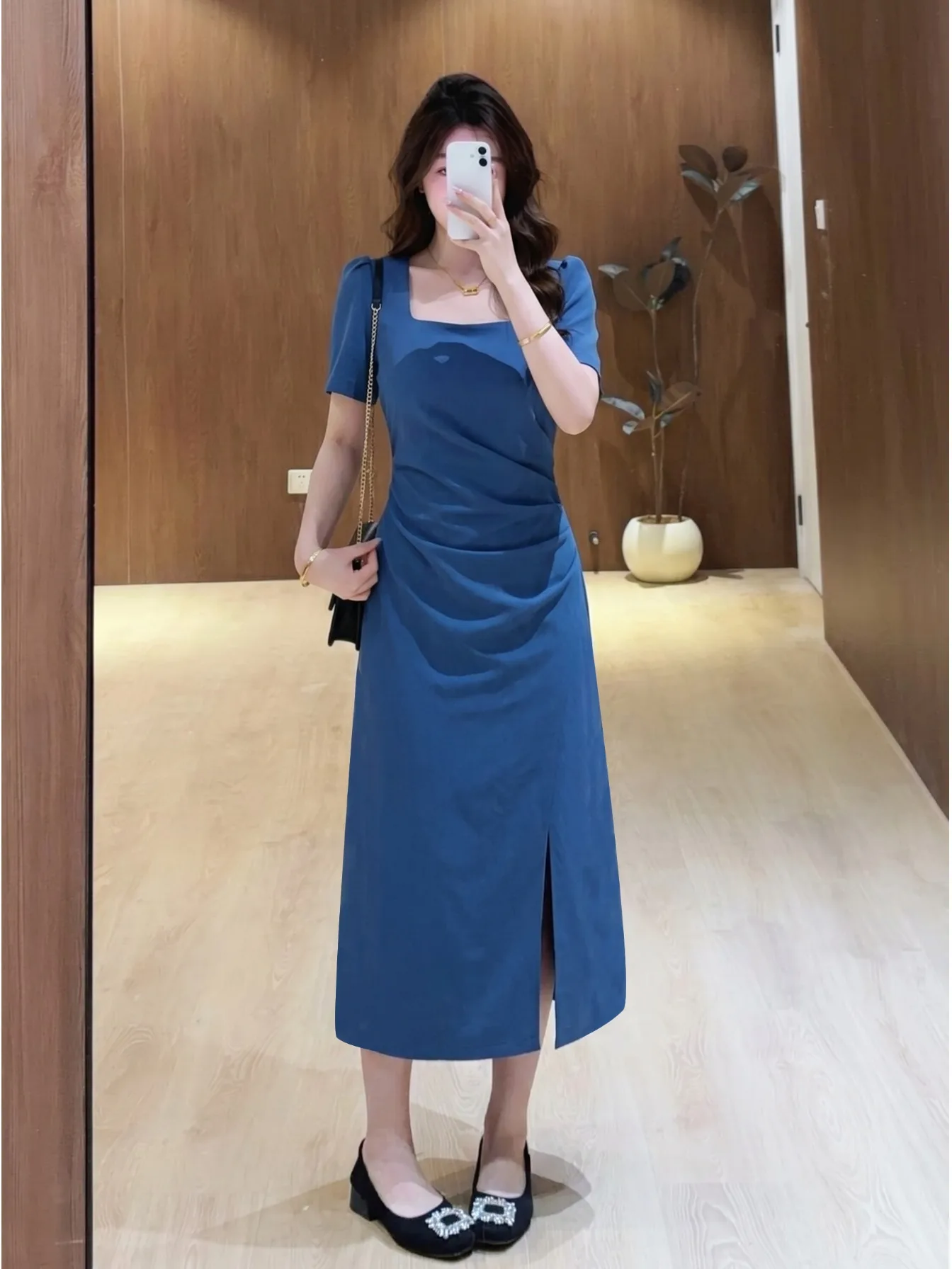 plus Size Women's Square Neck Short Sleeve Dress Summer New Waist Cinching Slimming Design Sense Pleated Long Split Dress
plus Size Women's Square Neck Short Sleeve Dress Summer New Waist Cinching Slimming Design Sense Pleated Long Split Dress
