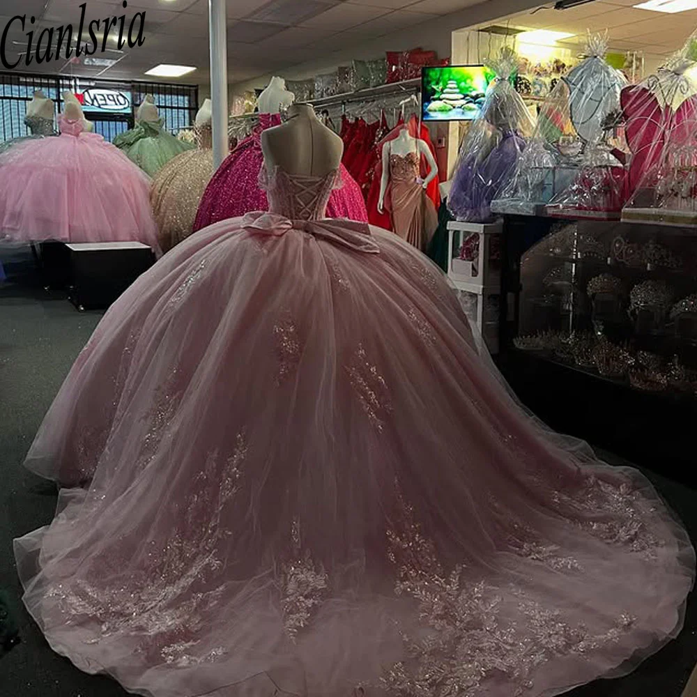Pink Quinceanera Dresses Off The Shoulder Vestido De 15 Anos Applique Lace Beads Tull Formal Birthday Princess Gown
Pink Quinceanera Dresses Off The Shoulder Vestido De 15 Anos Applique Lace Beads Tull Formal Birthday Princess Gown
