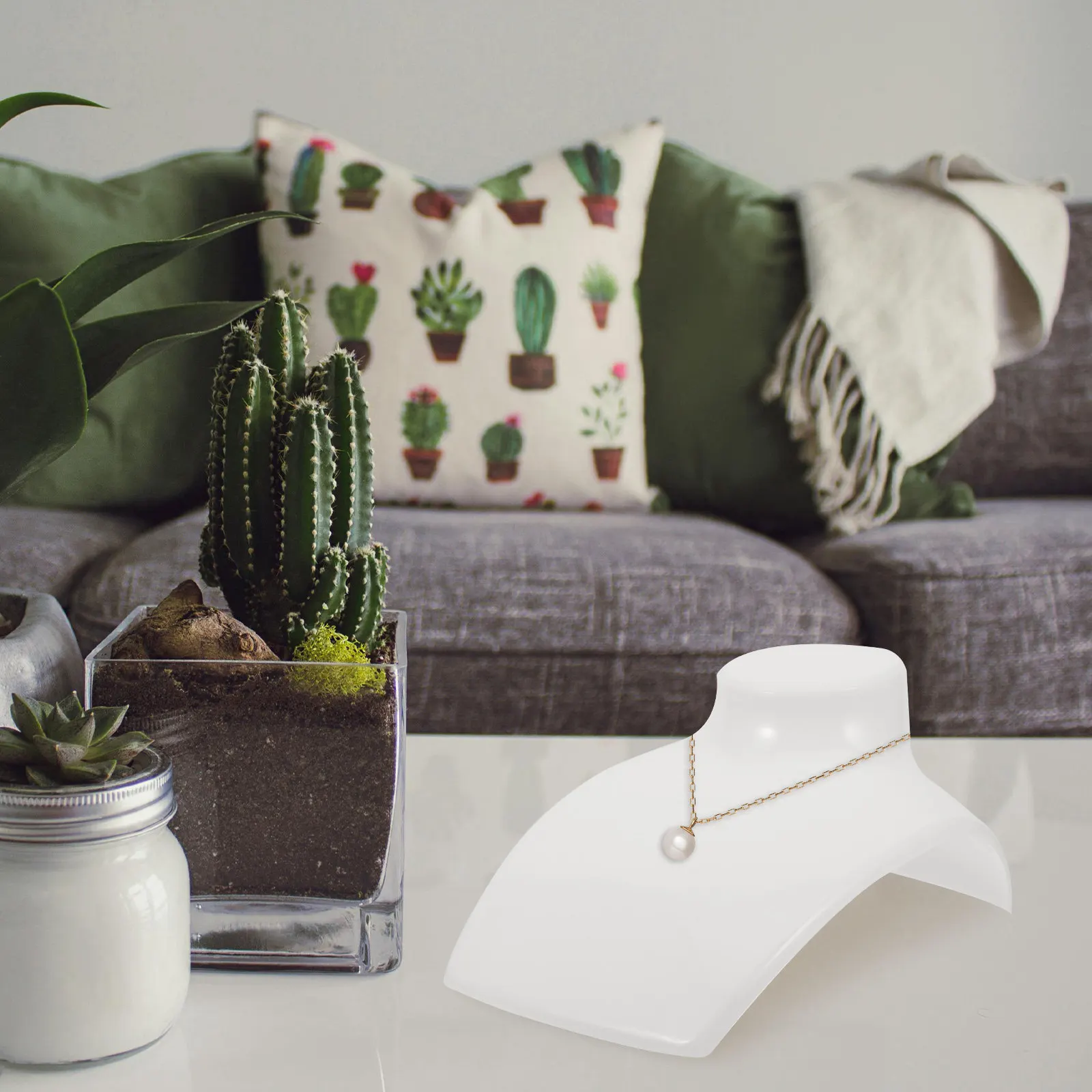 Necklace Bust Display Mannequin Durable Organizer Stand for Jewelry Store Vanity Table Necklace Holder Display
Necklace Bust Display Mannequin Durable Organizer Stand for Jewelry Store Vanity Table Necklace Holder Display