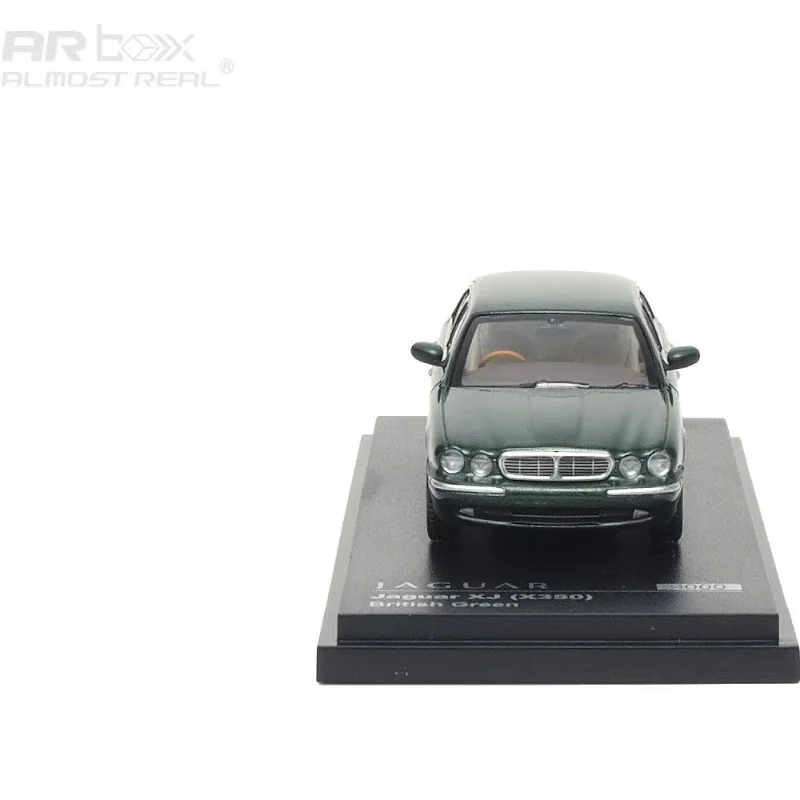 AR Box 1: 64 Jaguar XJ350 die-cast alloy car model, a gift for friends on special occasions, an adult collection decoration item
AR Box 1: 64 Jaguar XJ350 die-cast alloy car model, a gift for friends on special occasions, an adult collection decoration item