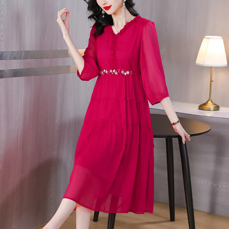 Красное шифоновое шифоновое платье миди с аппликацией в стиле бохо, женское летнее элегантное облегающее платье с v-образным вырезом и рюшами, корейская мода, повседневное XQ322
Красное шифоновое шифоновое платье миди с аппликацией в стиле бохо, женское летнее элегантное облегающее платье с v-образным вырезом и рюшами, корейская мода, повседневное XQ322