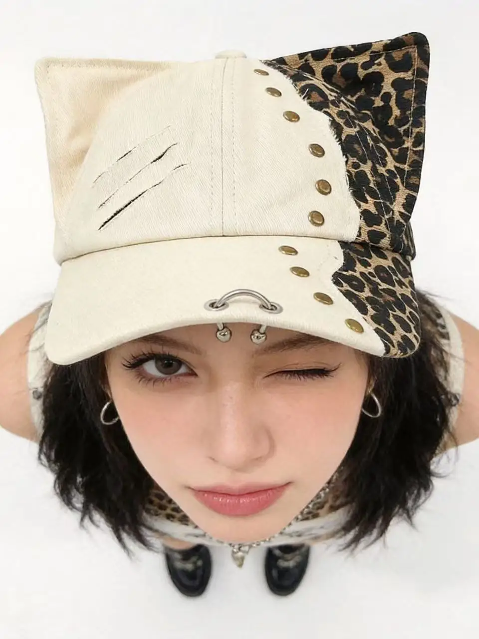 Cute Ear Leopard Print Rivet Baseball Cap Women's Spring Summer Spicy Subculture Y2K Small Duckbill Cap Adjustable round Top
Cute Ear Leopard Print Rivet Baseball Cap Women's Spring Summer Spicy Subculture Y2K Small Duckbill Cap Adjustable round Top
