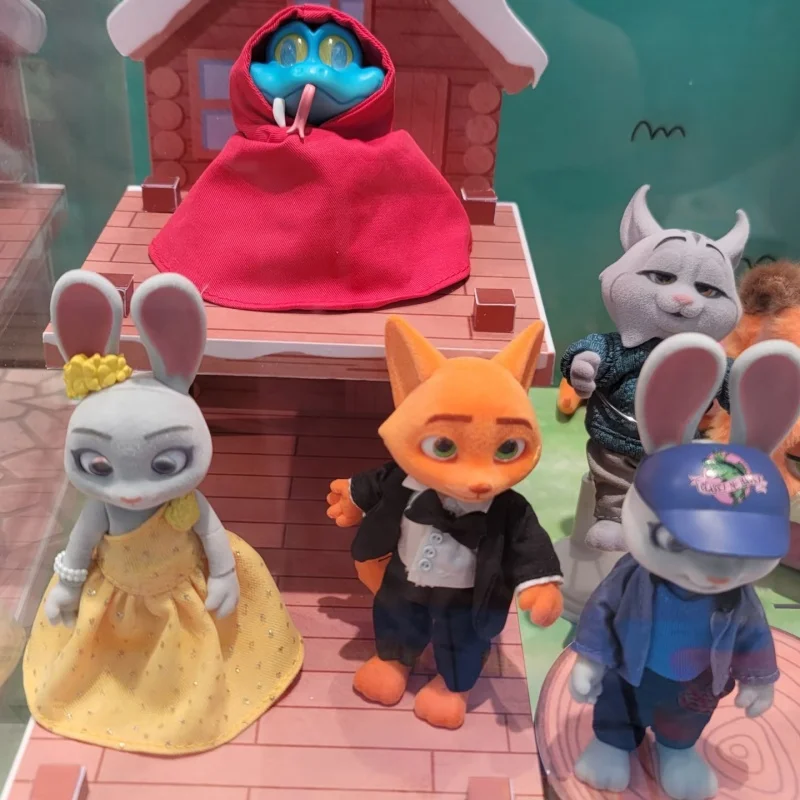 Серия Zootopia Crazy Party: Новая коллекция шарнирных фигурок BJD из ПВХ по мотивам фильмов и аниме (слепая коробка)
Серия Zootopia Crazy Party: Новая коллекция шарнирных фигурок BJD из ПВХ по мотивам фильмов и аниме (слепая коробка)