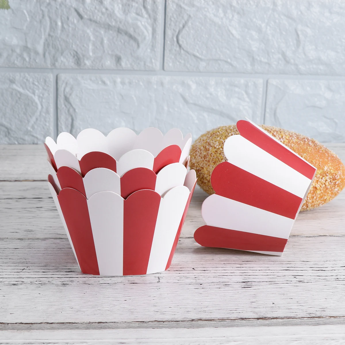 24pcs Cake Edge Paper Cup Striped Cupcake Wrappers Liners Holder Disposable Cups For Party Wedding Baby Shower Decor 
24pcs Cake Edge Paper Cup Striped Cupcake Wrappers Liners Holder Disposable Cups For Party Wedding Baby Shower Decor