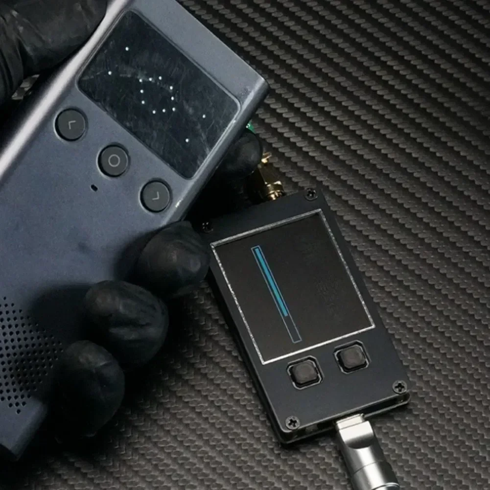 Портативный беспроводной детектор частоты сигнала для мобильной связи для BT WIFI с ЖК-дисплеем и питанием типа C
Портативный беспроводной детектор частоты сигнала для мобильной связи для BT WIFI с ЖК-дисплеем и питанием типа C