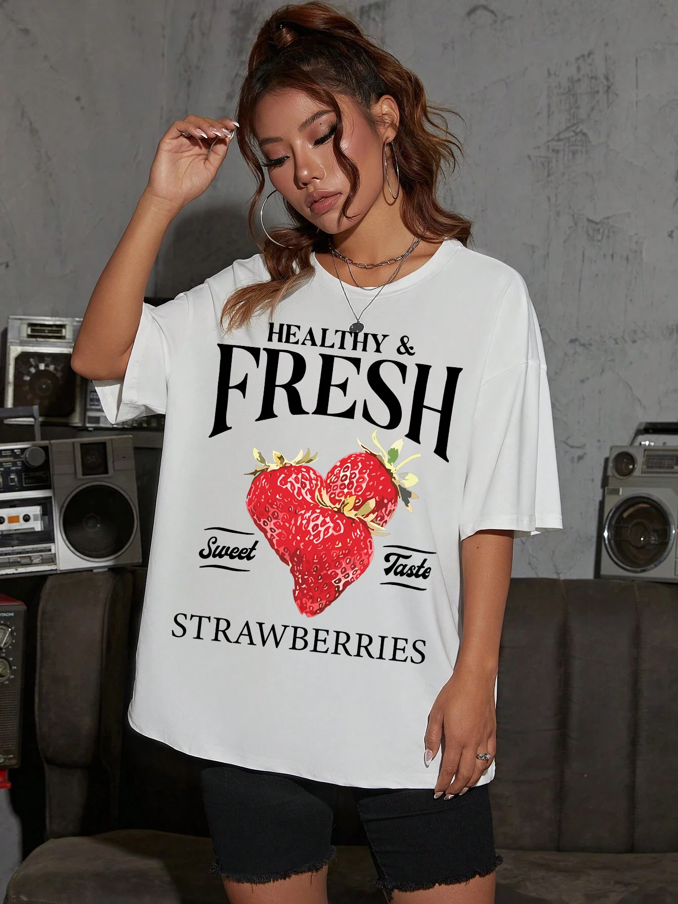 Healthy Fresh Strawberries Print Women T Shirt O-Neck Cotton Streetwear Casual Oversized Clothing Summer Hip Hop T-Shirt
Healthy Fresh Strawberries Print Women T Shirt O-Neck Cotton Streetwear Casual Oversized Clothing Summer Hip Hop T-Shirt