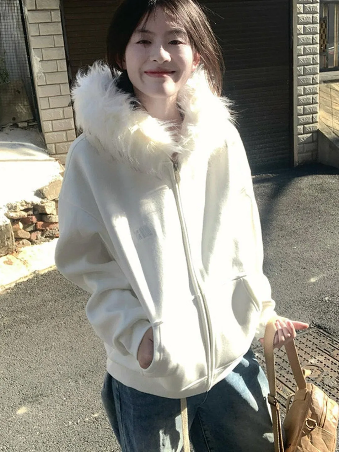 White Fur Collar Spliced Hoodie Women's Autumn Winter Fleece Loose Open Cardigan Trendy INS Long Sleeve Zipper Pure Color
White Fur Collar Spliced Hoodie Women's Autumn Winter Fleece Loose Open Cardigan Trendy INS Long Sleeve Zipper Pure Color