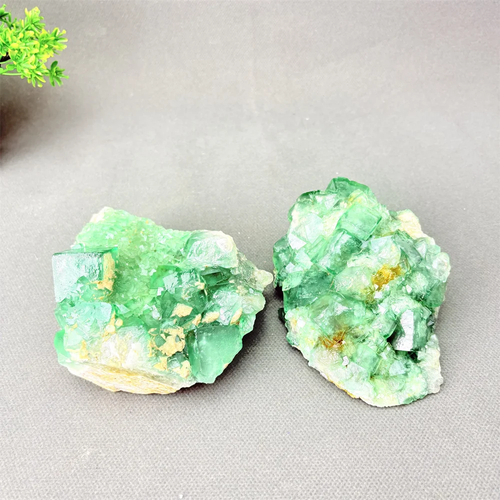 Натуральный зеленый флюорит, необработанный камень, минеральный образец, целебный кристалл, коллекция драгоценных камней, 100% подлинный геометрический целебный кристалл
Натуральный зеленый флюорит, необработанный камень, минеральный образец, целебный кристалл, коллекция драгоценных камней, 100% подлинный геометрический целебный кристалл