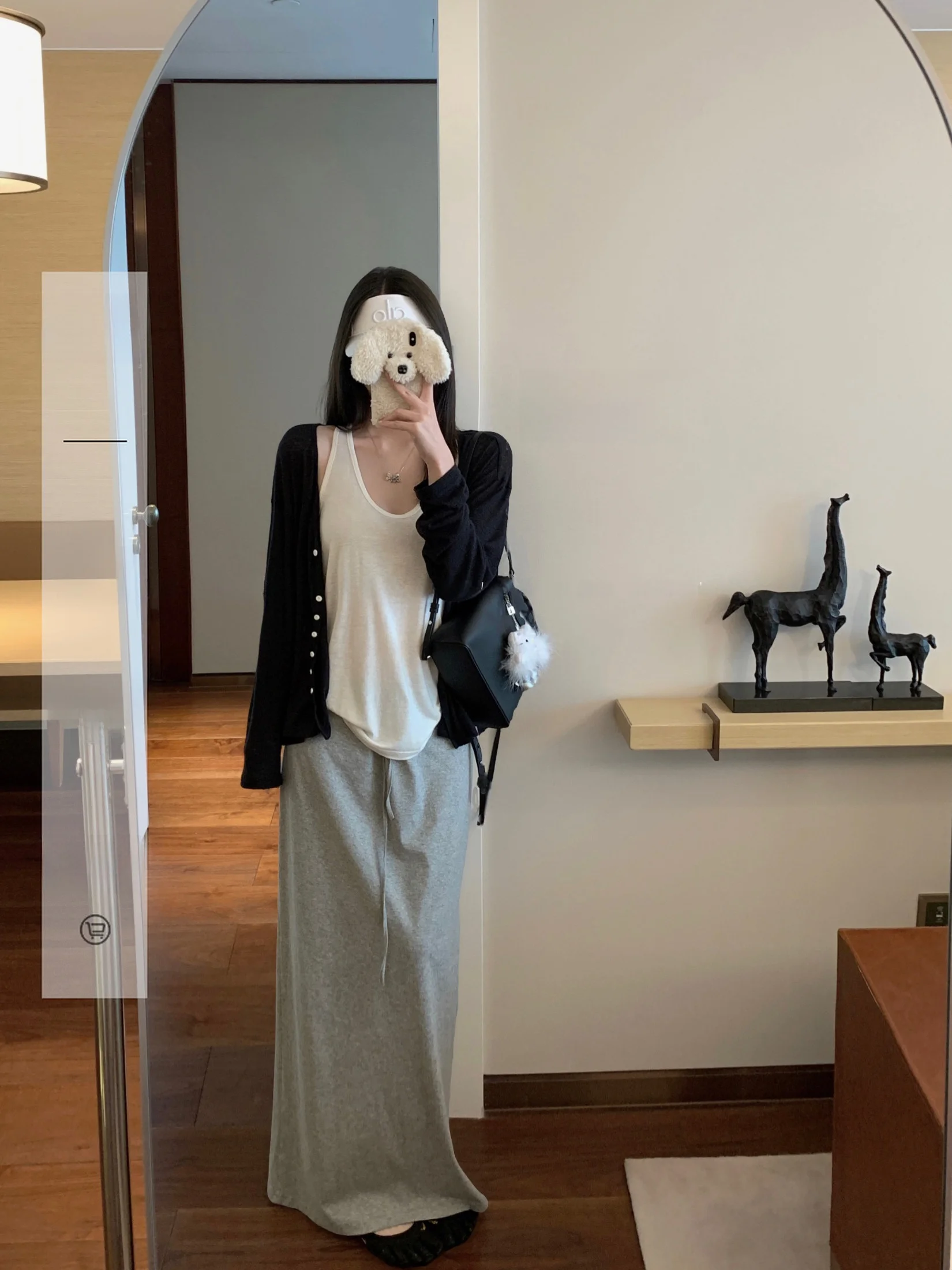 Женский кардиган Ego Studio из льна с глубоким V-образным вырезом, приталенный, модный, с разрезом, классический, универсальный, осень 2025
Женский кардиган Ego Studio из льна с глубоким V-образным вырезом, приталенный, модный, с разрезом, классический, универсальный, осень 2025