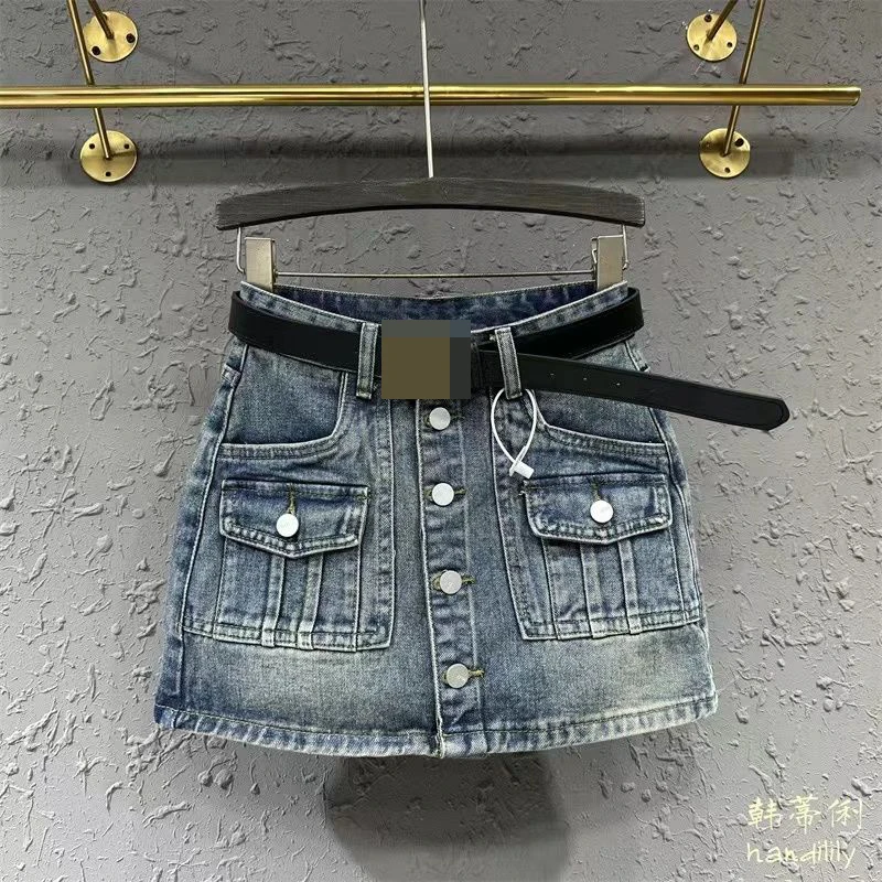 Vintage work clothes pocket denim skirt Summer Korean version high waist slim A-line Denim skirt vintage
Vintage work clothes pocket denim skirt Summer Korean version high waist slim A-line Denim skirt vintage