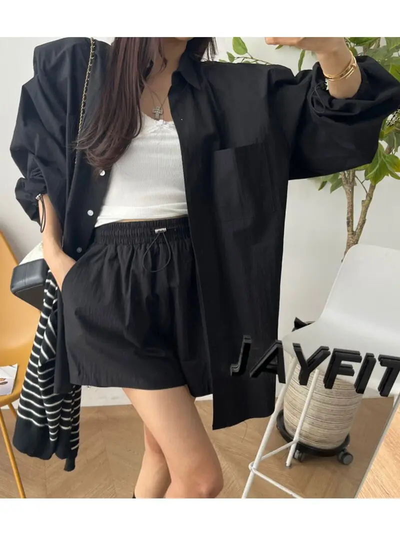 Simple Casual Shirt Set Women's Summer Loose Split Sun Protection Mid-Length Shirt Jacket Shorts Two-Piece Set Cotton Material
Simple Casual Shirt Set Women's Summer Loose Split Sun Protection Mid-Length Shirt Jacket Shorts Two-Piece Set Cotton Material