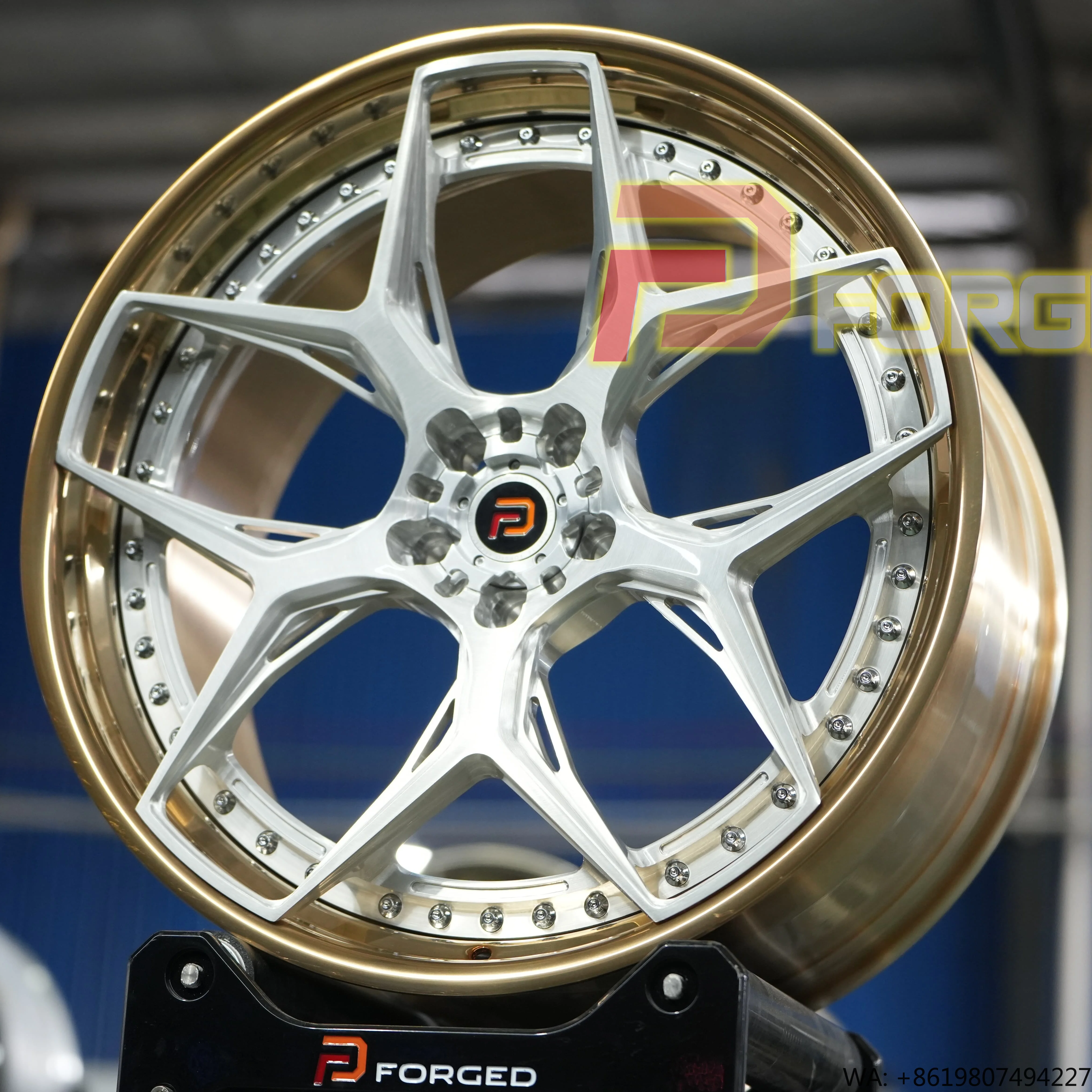 Custom Monoblok Alloy Forged Wheels for F12 488 458 430 296 F8 ROMA F355 348 La Purosangue SF90 Portofino 812
Custom Monoblok Alloy Forged Wheels for F12 488 458 430 296 F8 ROMA F355 348 La Purosangue SF90 Portofino 812