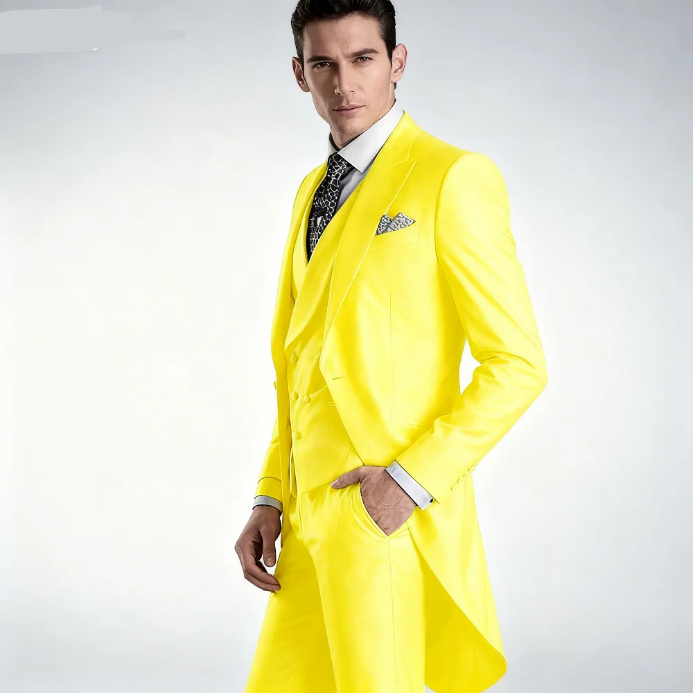 Red Wedding Tuxedo Set for Men 3-Piece Smoking Formal Dance Graduation Male Groomsmen Suit Ensemble Fashion Tailored Fit
Red Wedding Tuxedo Set for Men 3-Piece Smoking Formal Dance Graduation Male Groomsmen Suit Ensemble Fashion Tailored Fit