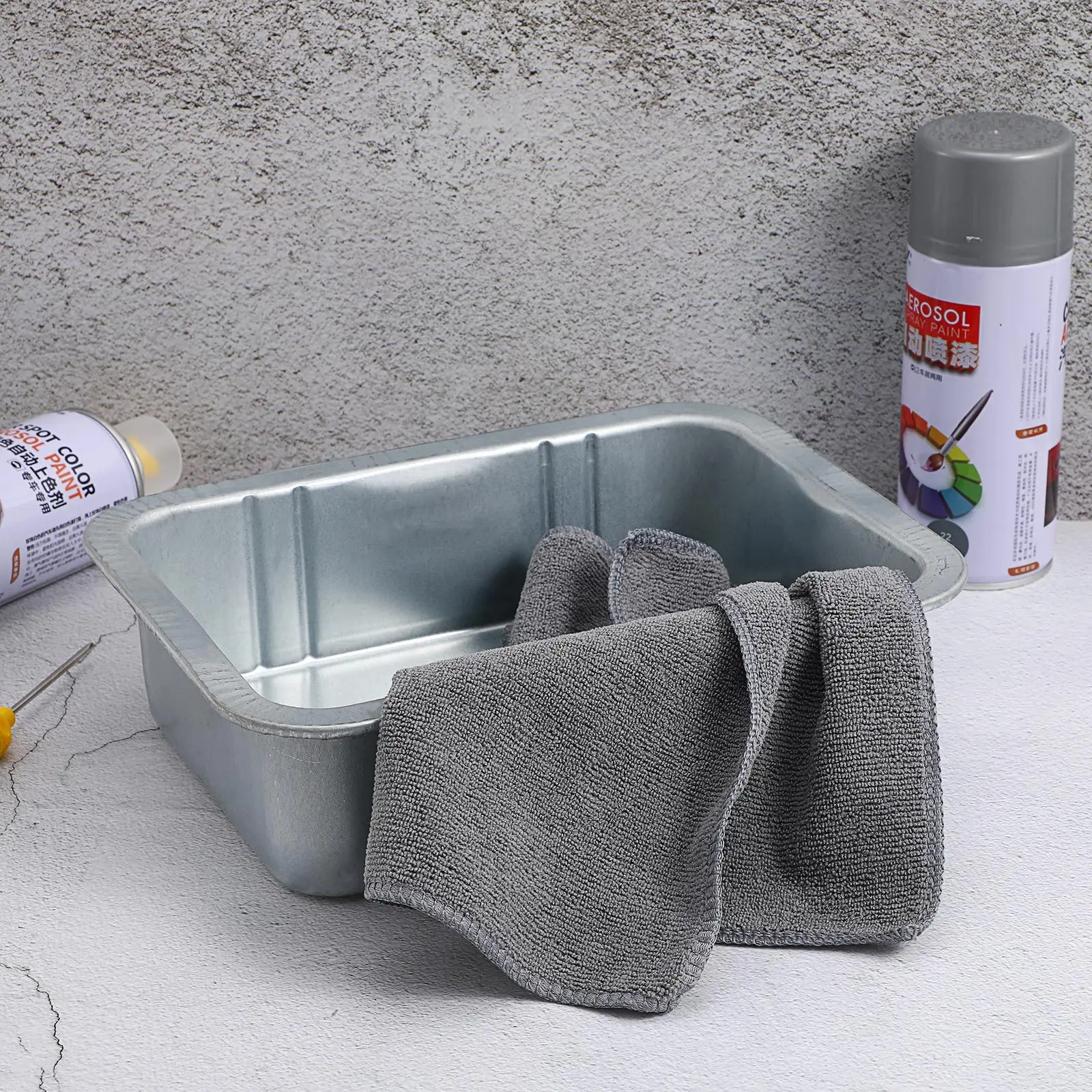 Heavy Duty Oil Drain Pan 16L Capacity Steel Drip Tray for Motor Oil Collection Fluid Change Auto Repair Workshop Garage Use
Heavy Duty Oil Drain Pan 16L Capacity Steel Drip Tray for Motor Oil Collection Fluid Change Auto Repair Workshop Garage Use