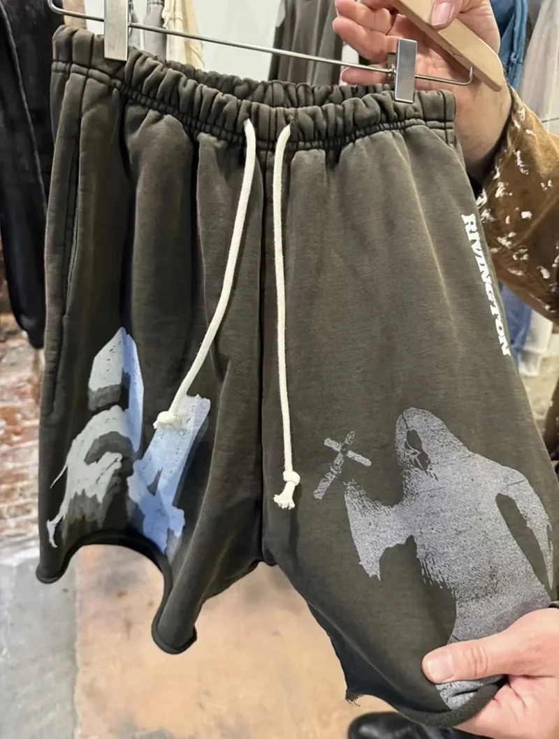 Свободные новейшие шорты RRR-123 высокого качества, модные свободные брюки в американском стиле для мужчин и женщин, уличная одежда из 100% хлопка, универсальные брюки 
Свободные новейшие шорты RRR-123 высокого качества, модные свободные брюки в американском стиле для мужчин и женщин, уличная одежда из 100% хлопка, универсальные брюки