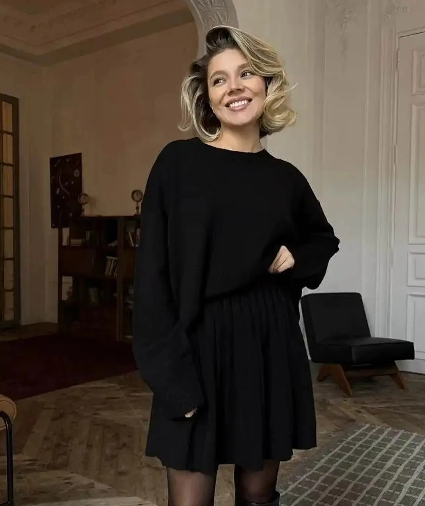 round Knitted Sweater ort Skirt Set Women's Two-Piece Outfit Long Sve Comfortable Fit Ensemble
round Knitted Sweater ort Skirt Set Women's Two-Piece Outfit Long Sve Comfortable Fit Ensemble