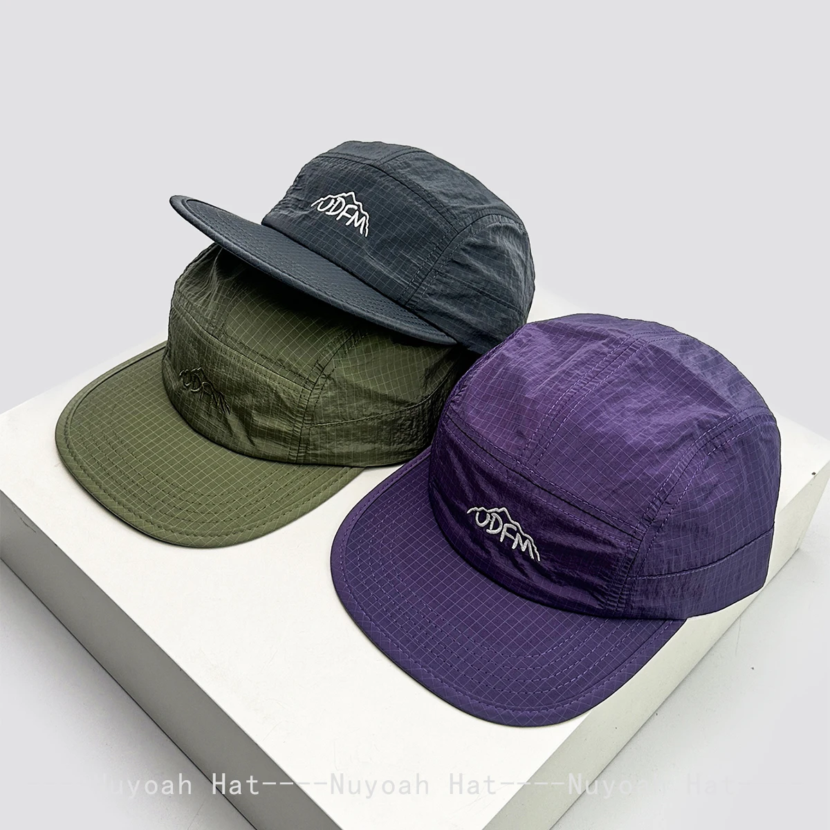 New Men Women Quick Drying Plaid Embroidered Letters Baseball Hats Sunshade Flat Eave Breathable Outdoor Peaked Caps Versatile
New Men Women Quick Drying Plaid Embroidered Letters Baseball Hats Sunshade Flat Eave Breathable Outdoor Peaked Caps Versatile