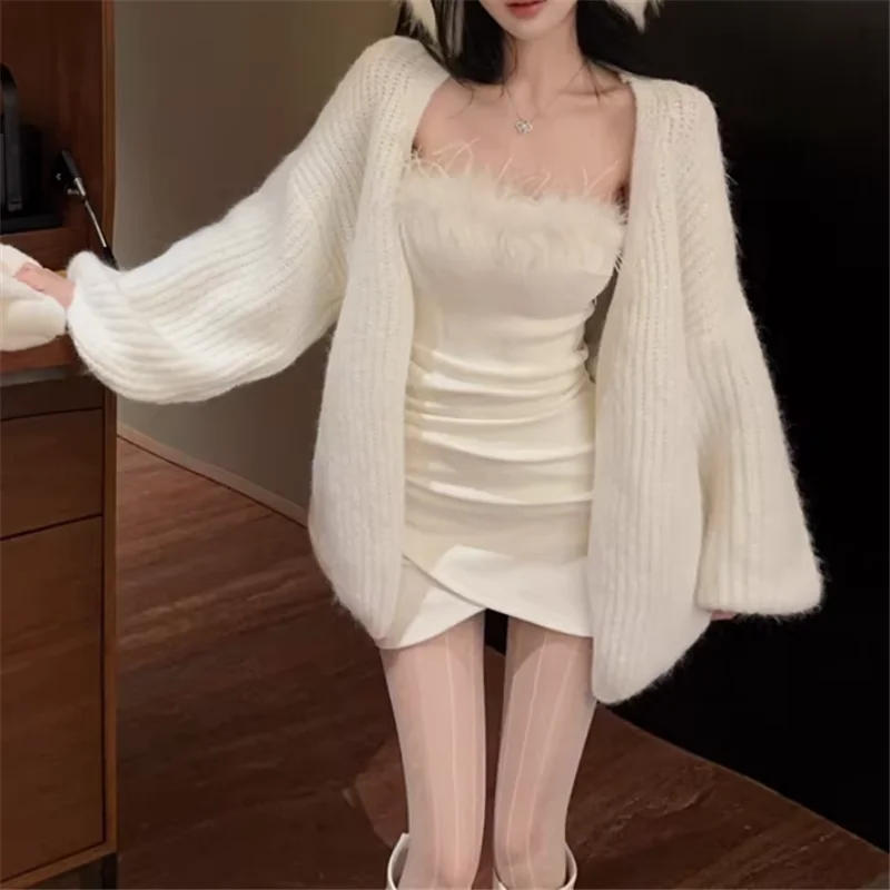 2026 New Spring Fashion Two Pieces Skirt Sets Sexy Strapless Feather Irregular Mini Dress&Long Sleeve Knitted Cardigan 2pc Suits
2026 New Spring Fashion Two Pieces Skirt Sets Sexy Strapless Feather Irregular Mini Dress&Long Sleeve Knitted Cardigan 2pc Suits