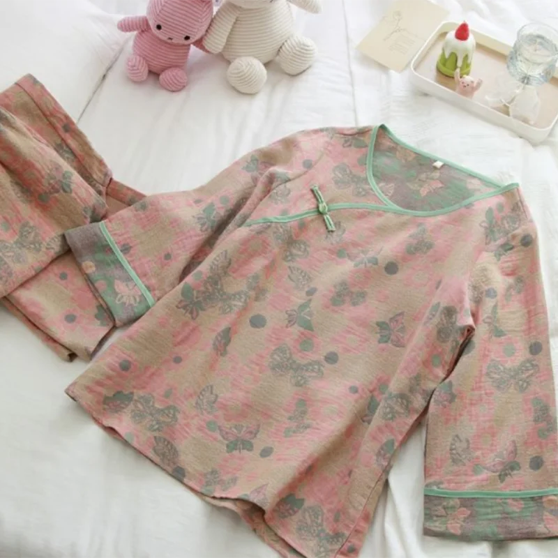 Chinese Style Frog Cotton Autumn Pajamas Set Women O-Neck Long Sleeve Vintage Sleepwear Butterfly Flowers Elegant Home Suit Soft
Chinese Style Frog Cotton Autumn Pajamas Set Women O-Neck Long Sleeve Vintage Sleepwear Butterfly Flowers Elegant Home Suit Soft