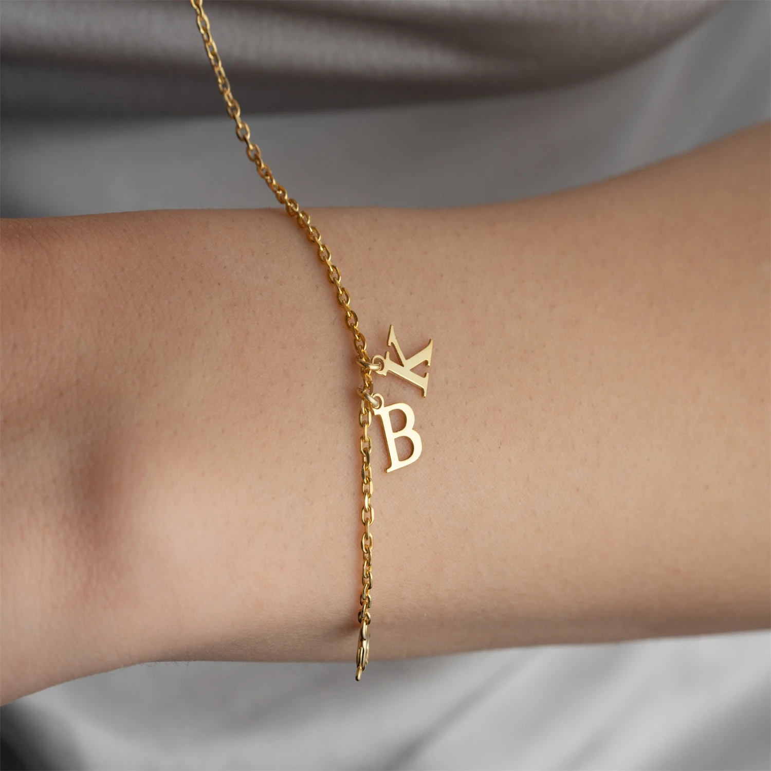 Stainless steel Custom Initial Bracelet Personalize Letter Bracelet Friendship Bracelet Gift for Her Wedding Gift for Bridesmaid
Stainless steel Custom Initial Bracelet Personalize Letter Bracelet Friendship Bracelet Gift for Her Wedding Gift for Bridesmaid