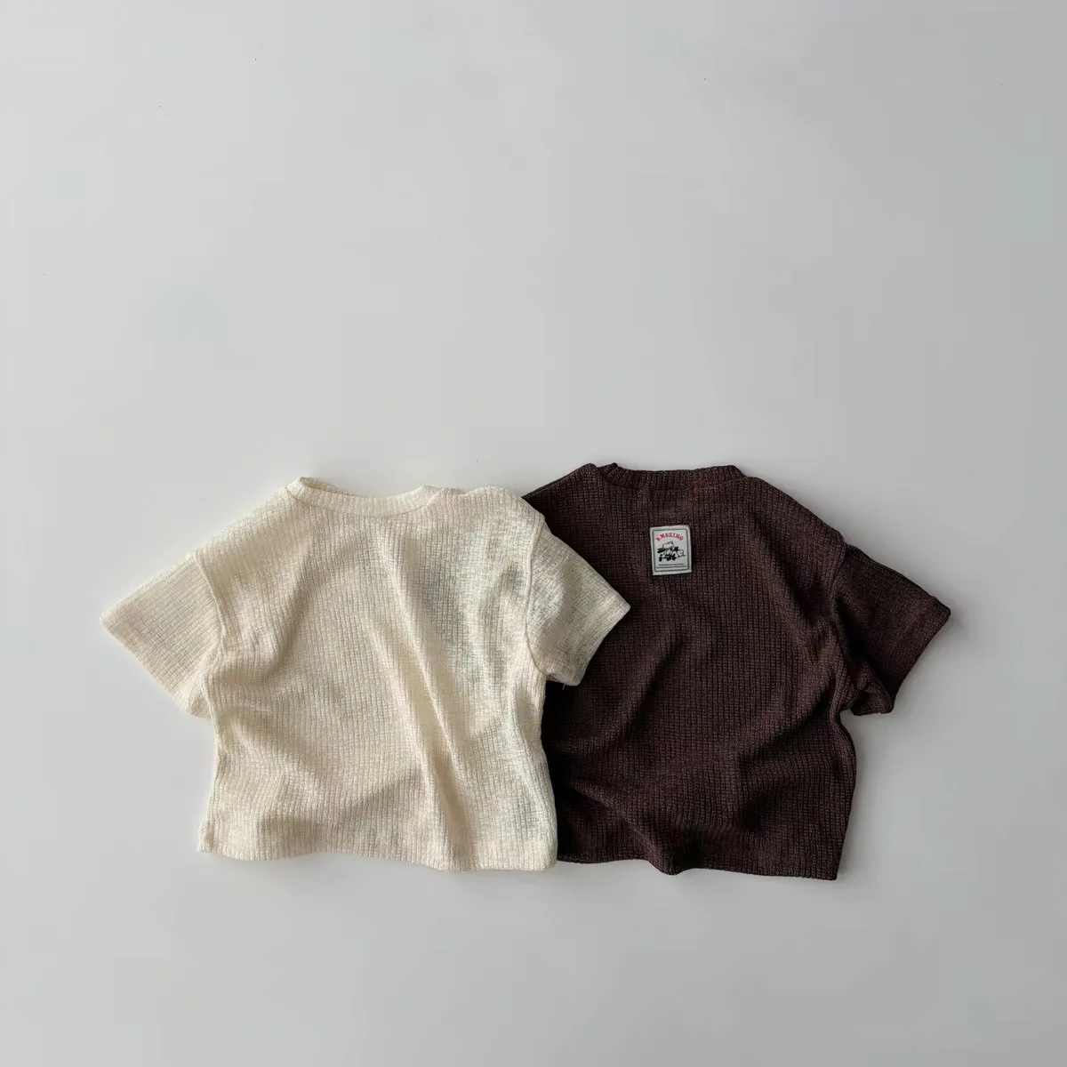 2026 Summer New Baby Short Sleeve T Shirts Solid Girls Thin Breathable Tops Boys Fashion Patch T Shirts Cotton Toddler Clothes
2026 Summer New Baby Short Sleeve T Shirts Solid Girls Thin Breathable Tops Boys Fashion Patch T Shirts Cotton Toddler Clothes