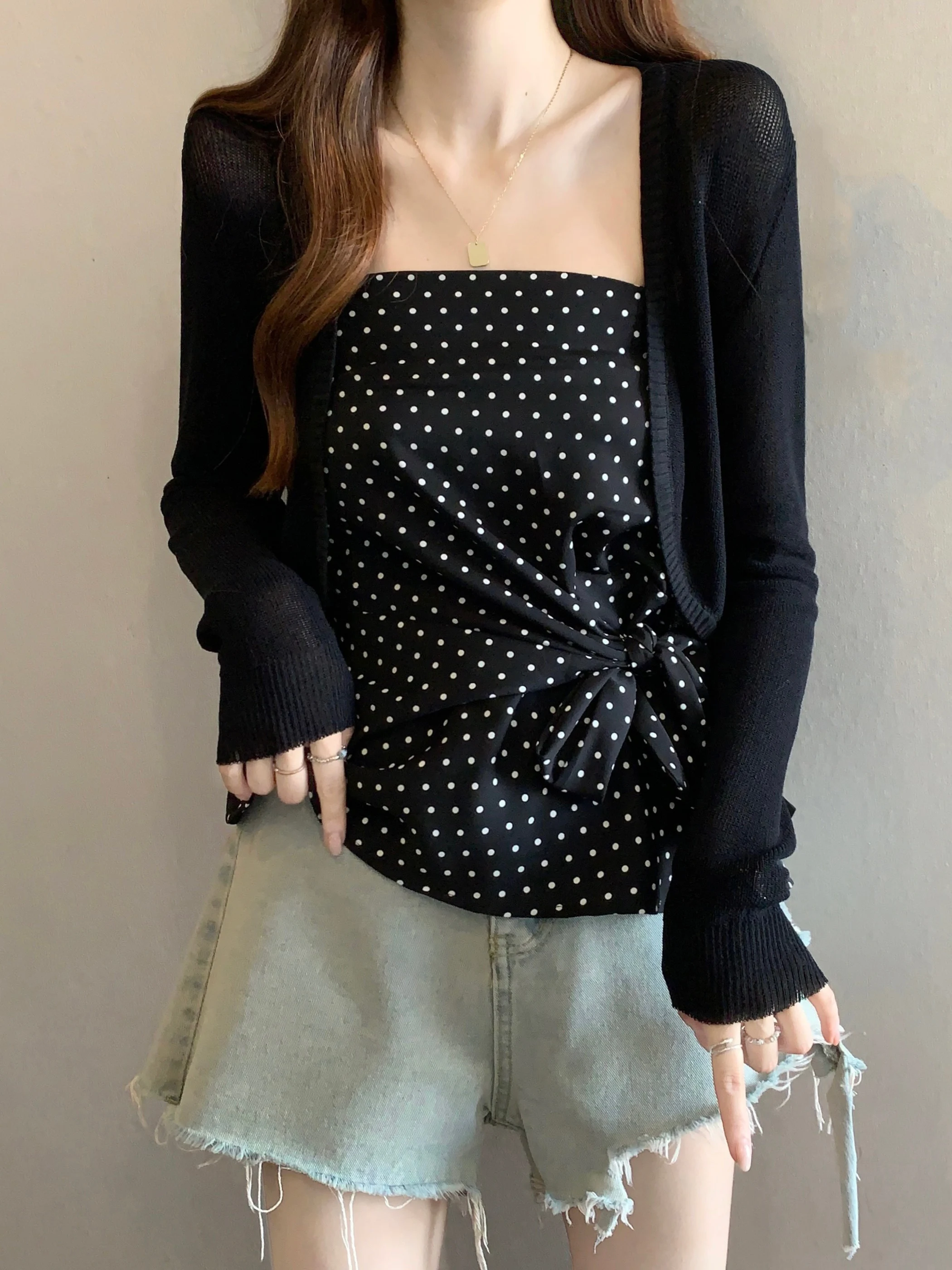 Summer 2026 plus Size Women's Polka Dot Wrap Waist Vest Sun Protection Outerwear Cardigan Top Set Fashionable Commute Style
Summer 2026 plus Size Women's Polka Dot Wrap Waist Vest Sun Protection Outerwear Cardigan Top Set Fashionable Commute Style