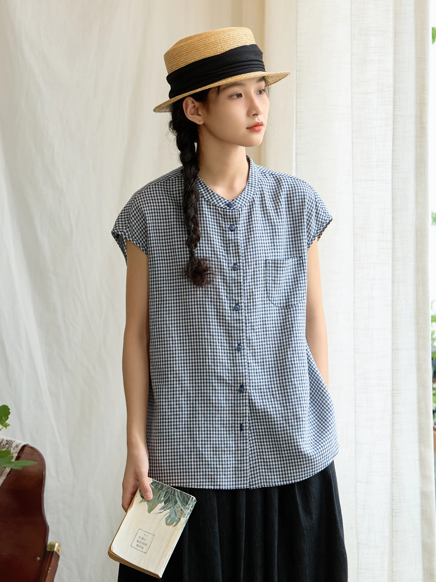 Original Artistic Blue White Plaid Women's Shirt Summer Loose Linen Casual Fashion Small Collar Breathable Comfortable
Original Artistic Blue White Plaid Women's Shirt Summer Loose Linen Casual Fashion Small Collar Breathable Comfortable