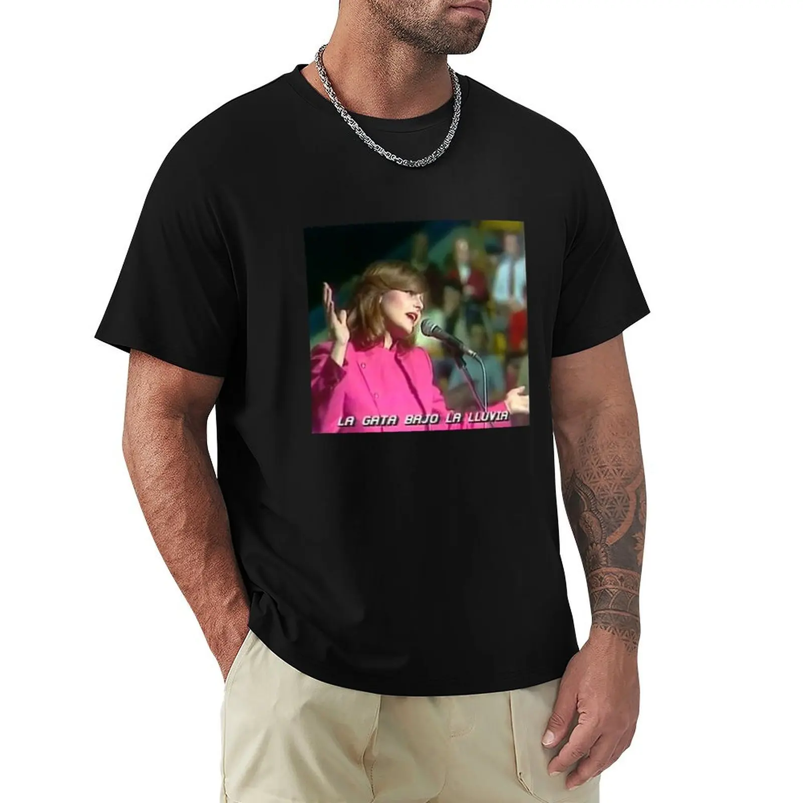 Rocío Durcal, The cat in the rain T-Shirt Mechanic Work Tee Shirt
Rocío Durcal, The cat in the rain T-Shirt Mechanic Work Tee Shirt