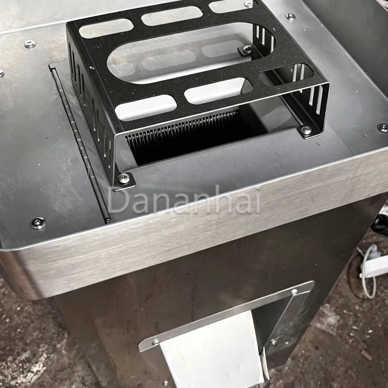 Professional Electric Desktop Meat Slicer High-Quality Commercial Fresh Meat Cutter for Kitchen Home Use
Professional Electric Desktop Meat Slicer High-Quality Commercial Fresh Meat Cutter for Kitchen Home Use