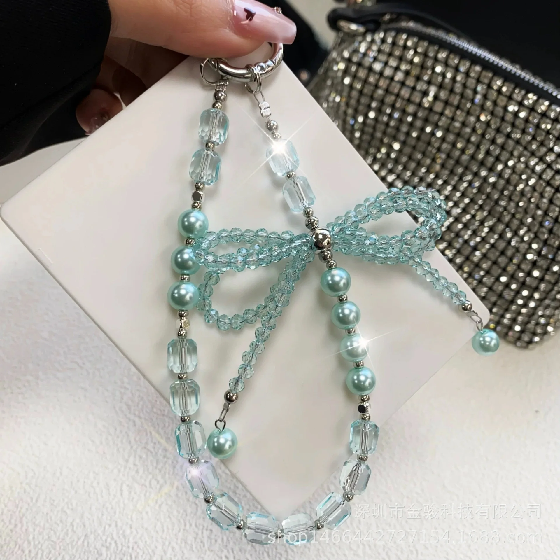Crystal Bead Phone Chain With Bow Tie, Luxurious High-end Bag Pendant, Versatile And Stylish Hanging Accessory
Crystal Bead Phone Chain With Bow Tie, Luxurious High-end Bag Pendant, Versatile And Stylish Hanging Accessory